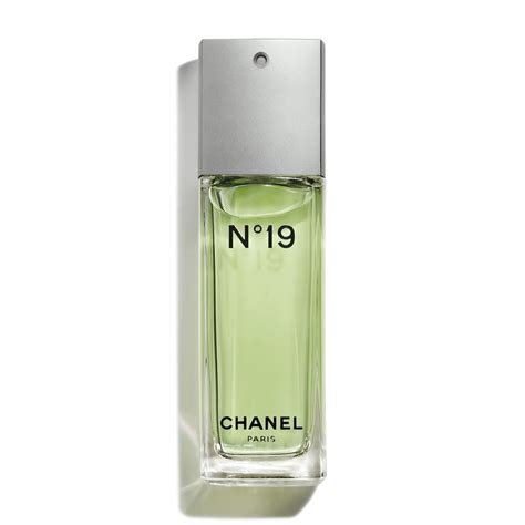 chanel no 19 edt review|is Chanel 19 discontinued.